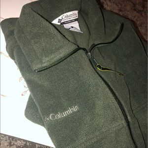 brand new columbia zip up jacket